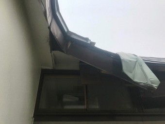 屋根雪害破損4