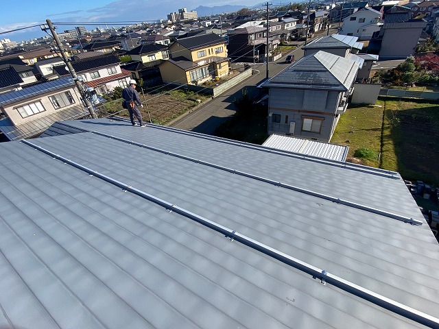 隣地側屋根の確認