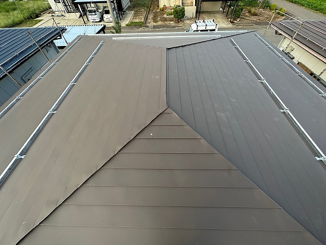 屋根葺き替え後の様子